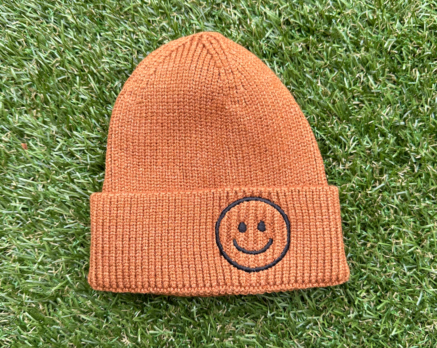 Smiley Beanie | Cognac